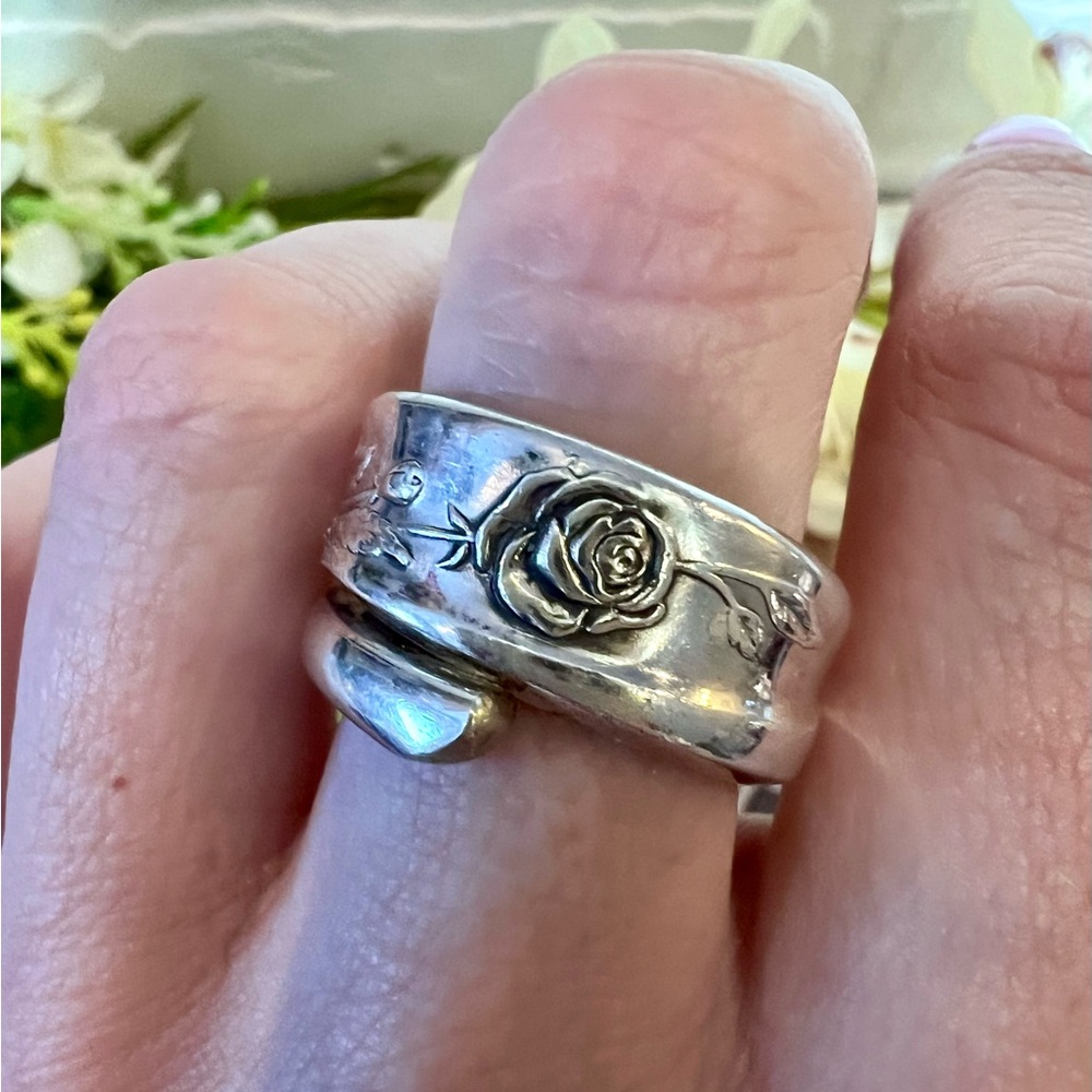 Vintage Silver Wrap Ring with Rose Embossed design. Morning Rose about 7-7.25